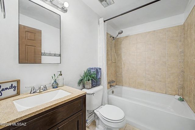 4028 S Evergreen Avenue, Tucson, AZ 85730