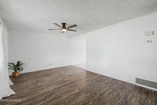 4028 S Evergreen Avenue, Tucson, AZ 85730
