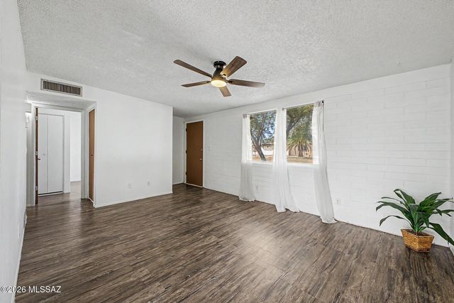 4028 S Evergreen Avenue, Tucson, AZ 85730