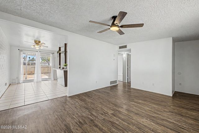 4028 S Evergreen Avenue, Tucson, AZ 85730