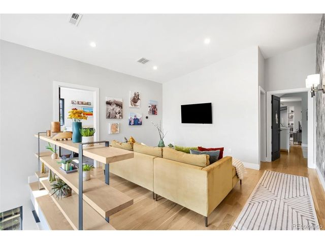 1055 S Cove Way, Denver, CO 80209