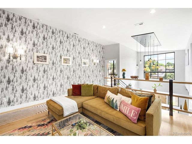 1055 S Cove Way, Denver, CO 80209