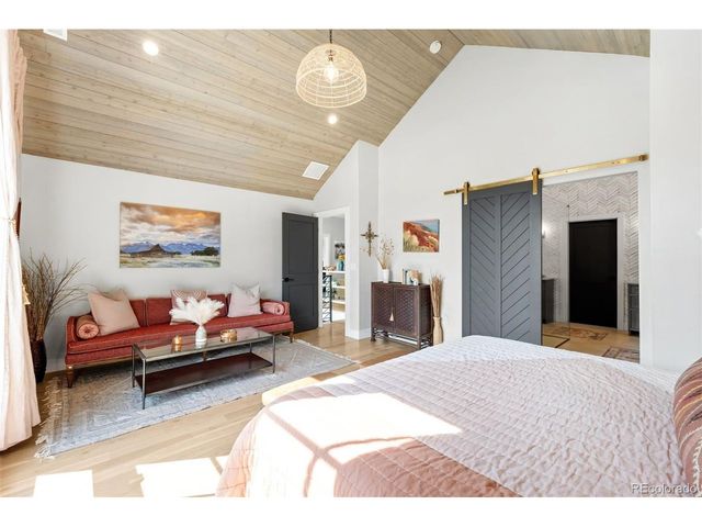 1055 S Cove Way, Denver, CO 80209