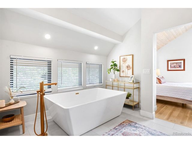 1055 S Cove Way, Denver, CO 80209