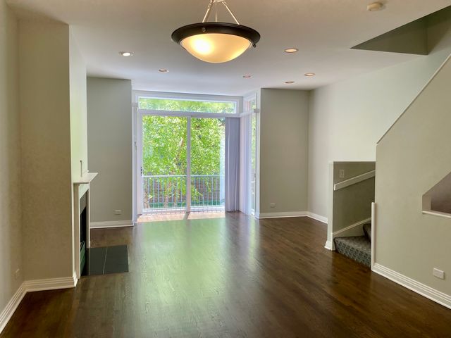 310 N Clinton Street K, Chicago, IL 60661