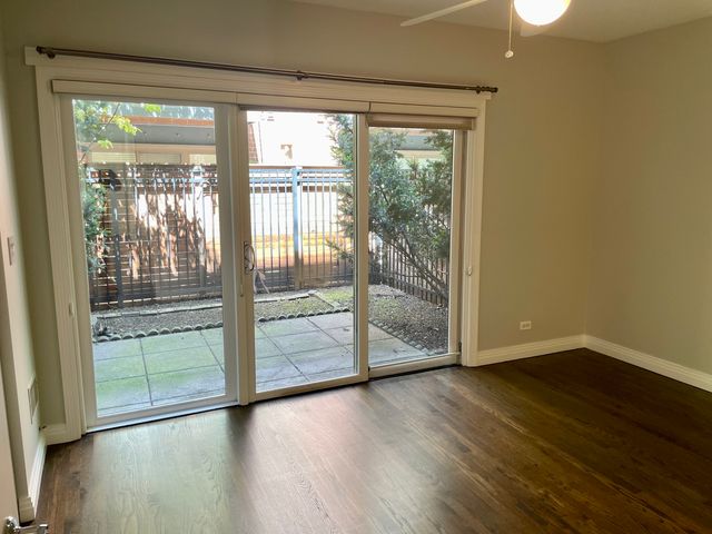 310 N Clinton Street K, Chicago, IL 60661