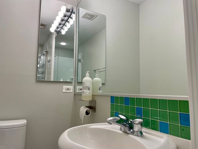 310 N Clinton Street K, Chicago, IL 60661