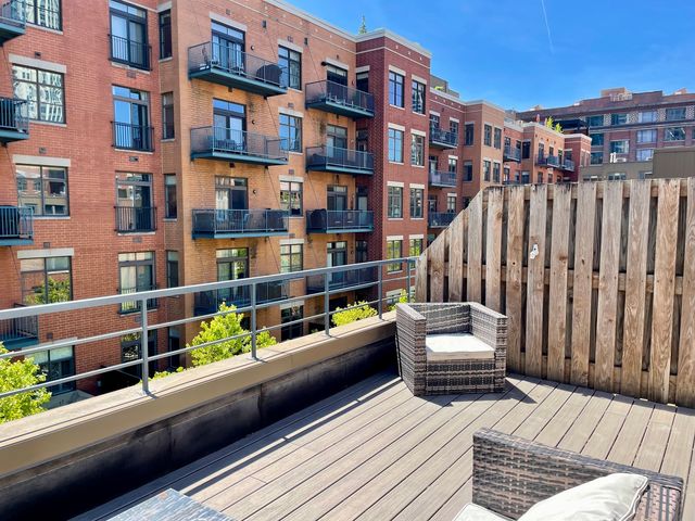 310 N Clinton Street K, Chicago, IL 60661