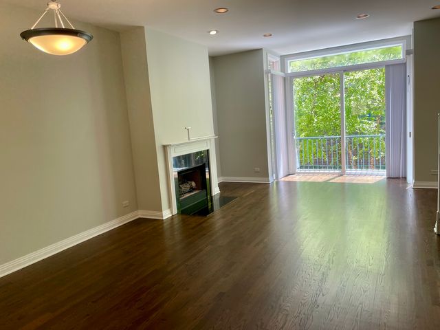 310 N Clinton Street K, Chicago, IL 60661