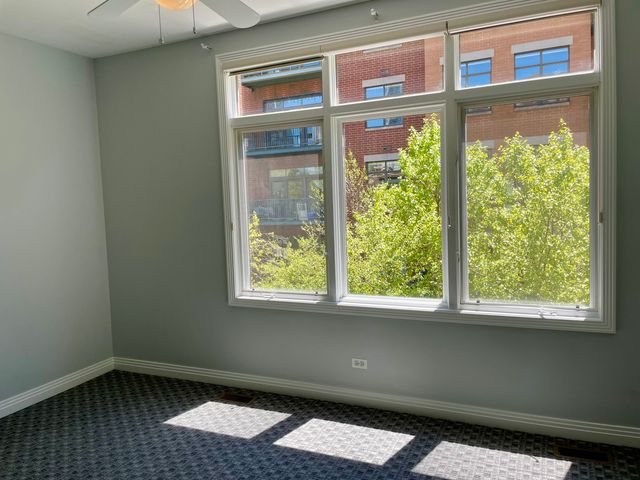 310 N Clinton Street K, Chicago, IL 60661