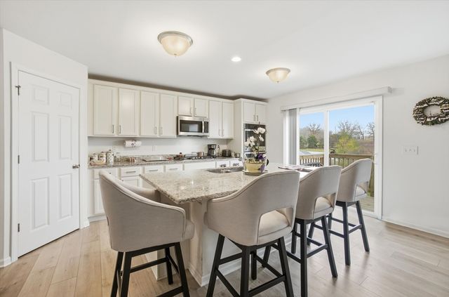 2122 Whitekirk Lane, Yorkville, IL 60560