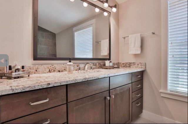 26 N Main St Unit 5, Mont Vernon, NH 03057