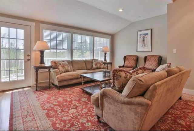 26 N Main St Unit 5, Mont Vernon, NH 03057