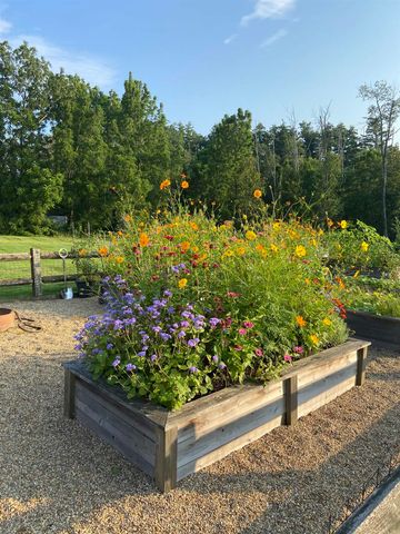 26 N Main St Unit 5, Mont Vernon, NH 03057