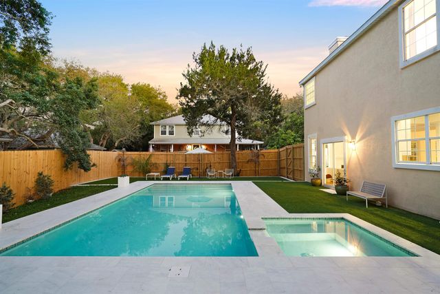 4240 Myrtle St, St Augustine, FL 32084