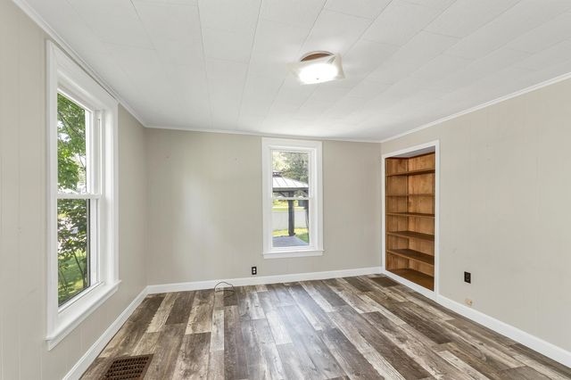 37 Merrill Street, Plymouth, NH 03264