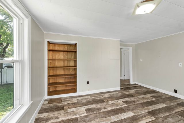 37 Merrill Street, Plymouth, NH 03264