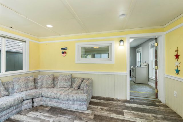 37 Merrill Street, Plymouth, NH 03264