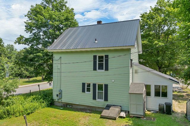 37 Merrill Street, Plymouth, NH 03264