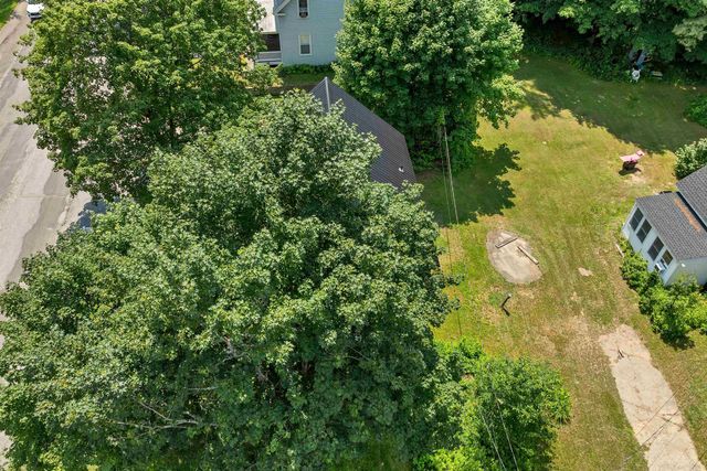 37 Merrill Street, Plymouth, NH 03264