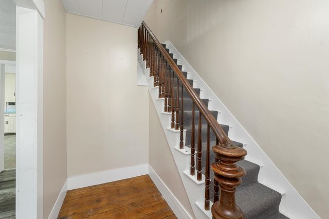 37 Merrill Street, Plymouth, NH 03264