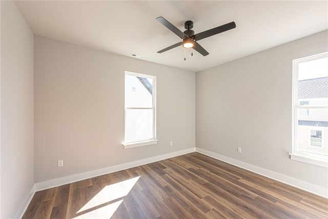 1026 S Laramie Heights, Fayetteville, AR 72704