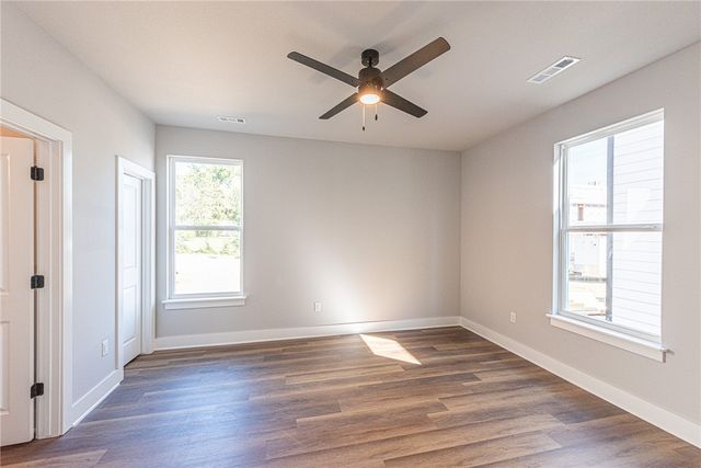 1026 S Laramie Heights, Fayetteville, AR 72704