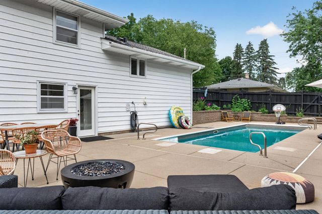 3506 Hilltop Street, White Bear Lake, MN 55110