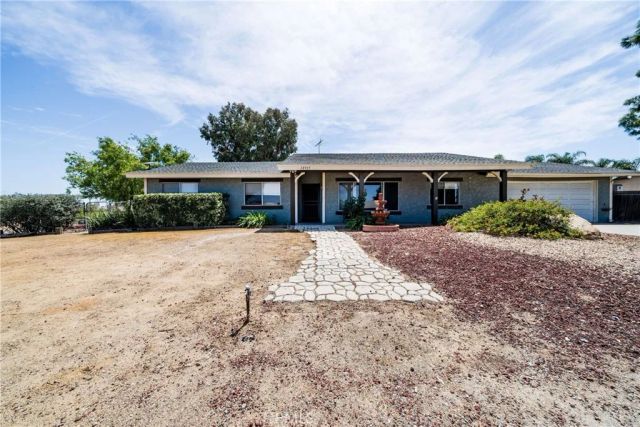 18915 Doving, Riverside, CA 92508