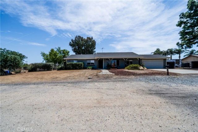 18915 Doving, Riverside, CA 92508