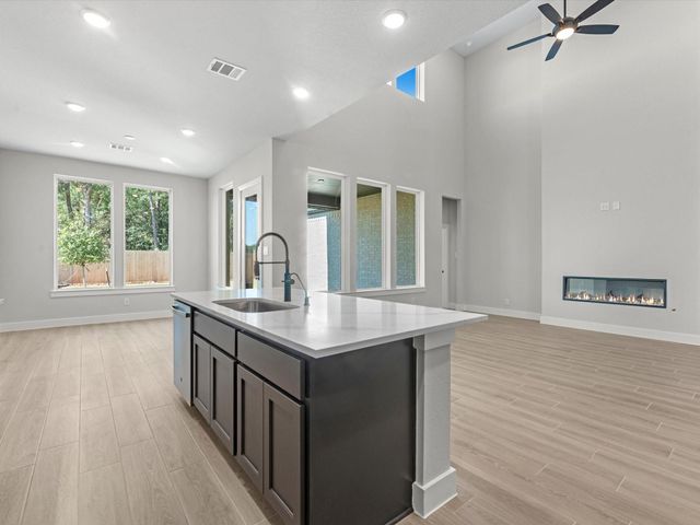 7066 North Lake Clopton Drive, Montgomery, TX 77316