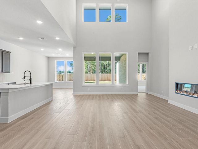 7066 North Lake Clopton Drive, Montgomery, TX 77316