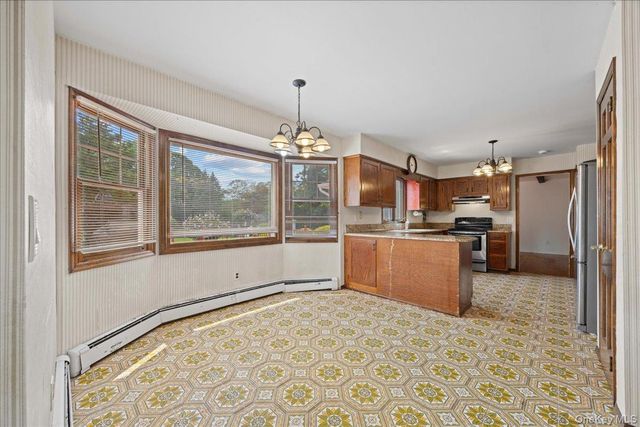 12 George Court, Miller Place, NY 11764