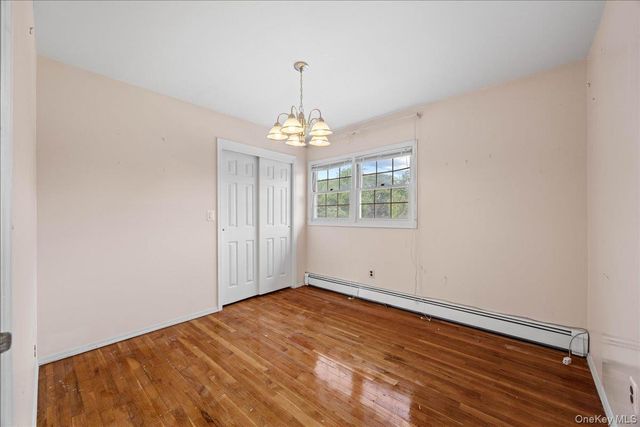 12 George Court, Miller Place, NY 11764
