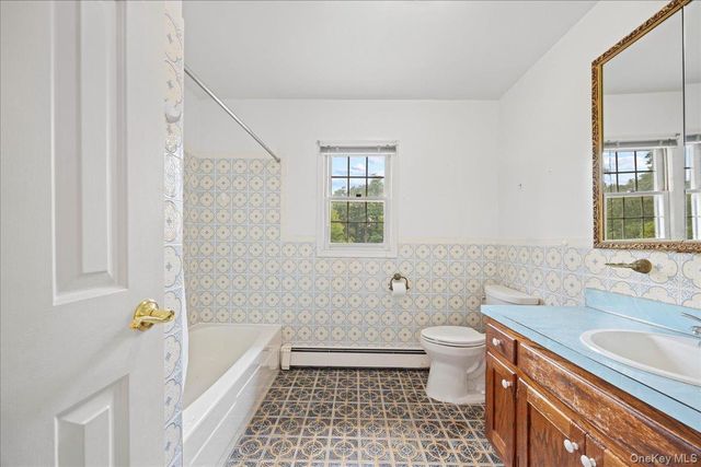 12 George Court, Miller Place, NY 11764