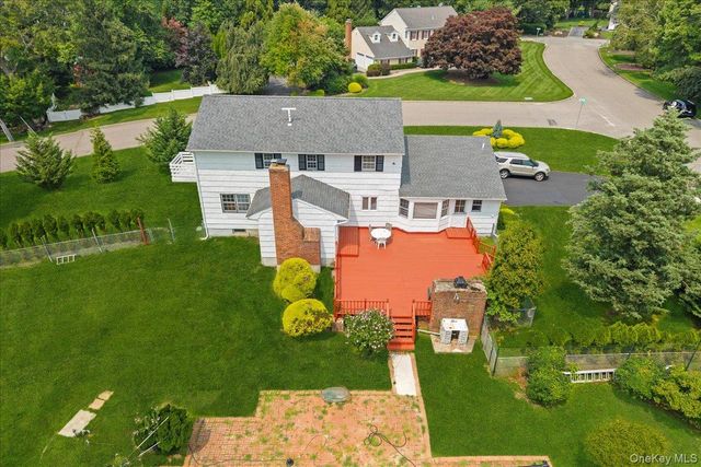 12 George Court, Miller Place, NY 11764
