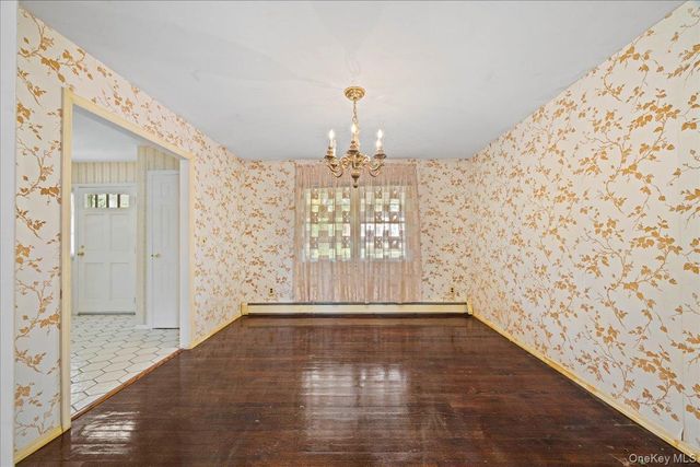 12 George Court, Miller Place, NY 11764