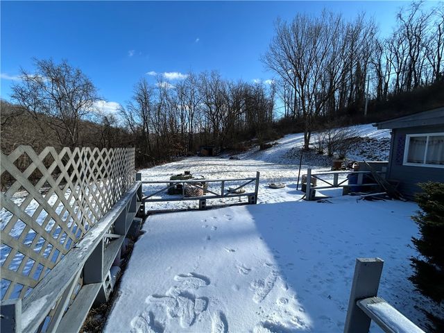 453 Coal Valley Rd, Jefferson Hills, PA 15025