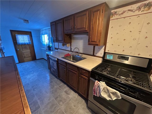 453 Coal Valley Rd, Jefferson Hills, PA 15025