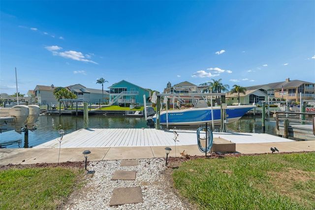 6211 BAYSIDE DRIVE, New Port Richey, FL 34652