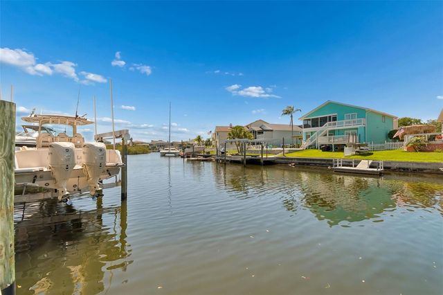 6211 BAYSIDE DRIVE, New Port Richey, FL 34652