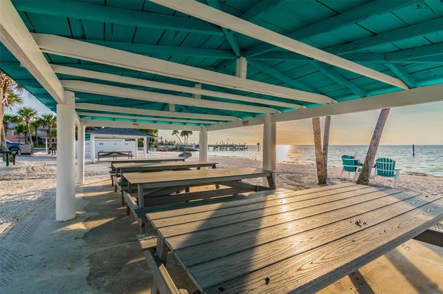 6211 BAYSIDE DRIVE, New Port Richey, FL 34652