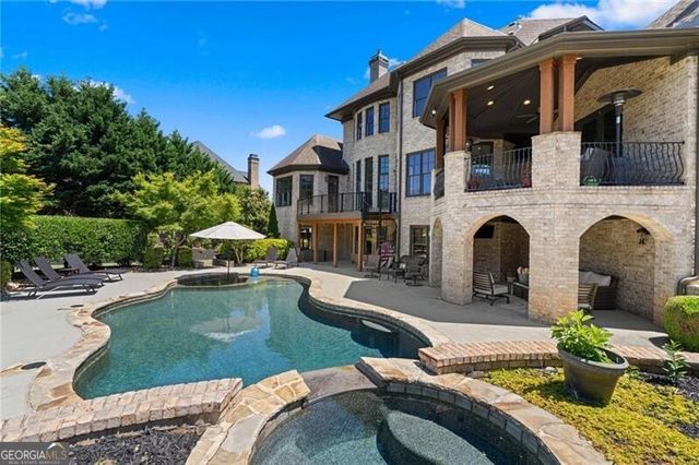2725 Drayton Hall Drive, Buford, GA 30519