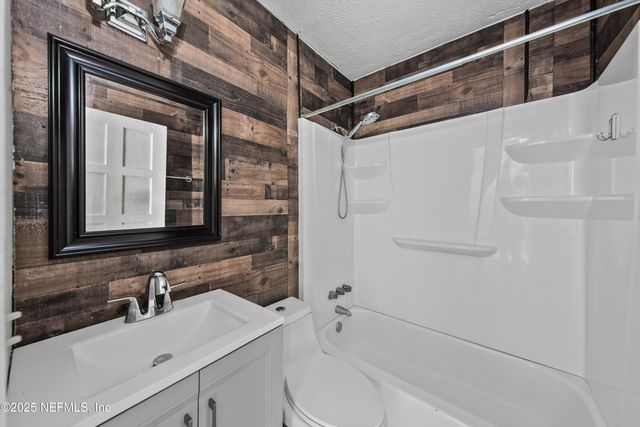 402 W 63RD Street, Jacksonville, FL 32208