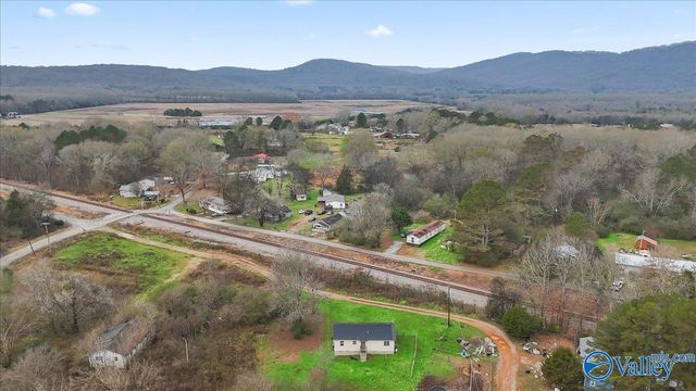 2134 County Road 137, Stevenson, AL 35772