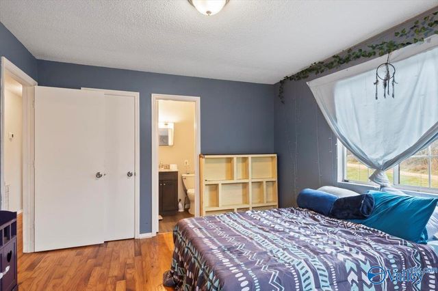 2134 County Road 137, Stevenson, AL 35772