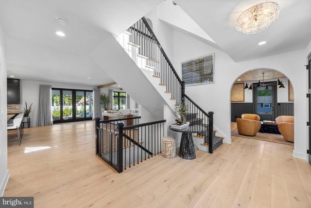 421 E COTTAGE AVE, Haddonfield, NJ 08033