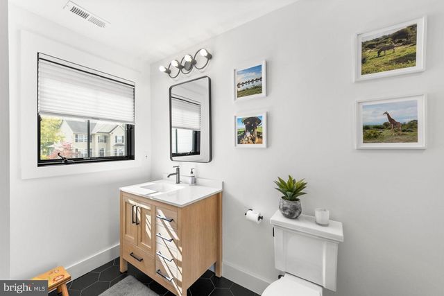 421 E COTTAGE AVE, Haddonfield, NJ 08033