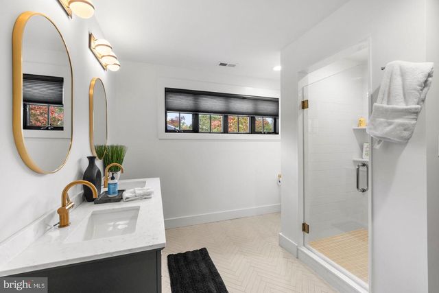 421 E COTTAGE AVE, Haddonfield, NJ 08033