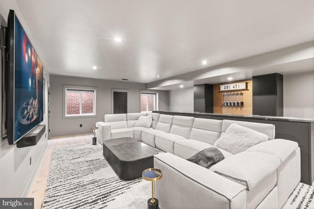 421 E COTTAGE AVE, Haddonfield, NJ 08033